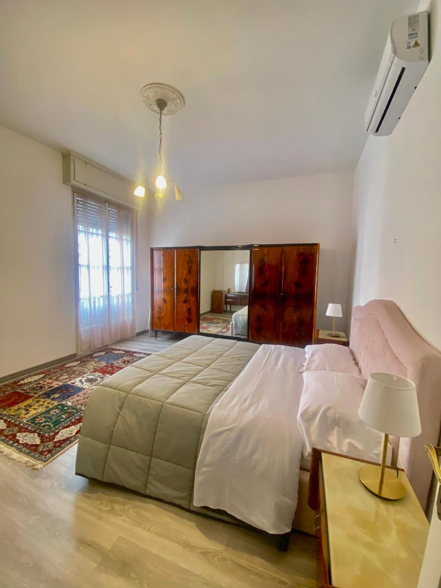 Casa Sara Como Lake Parcheggio Interno Privato Cernobbio Kültér fotó