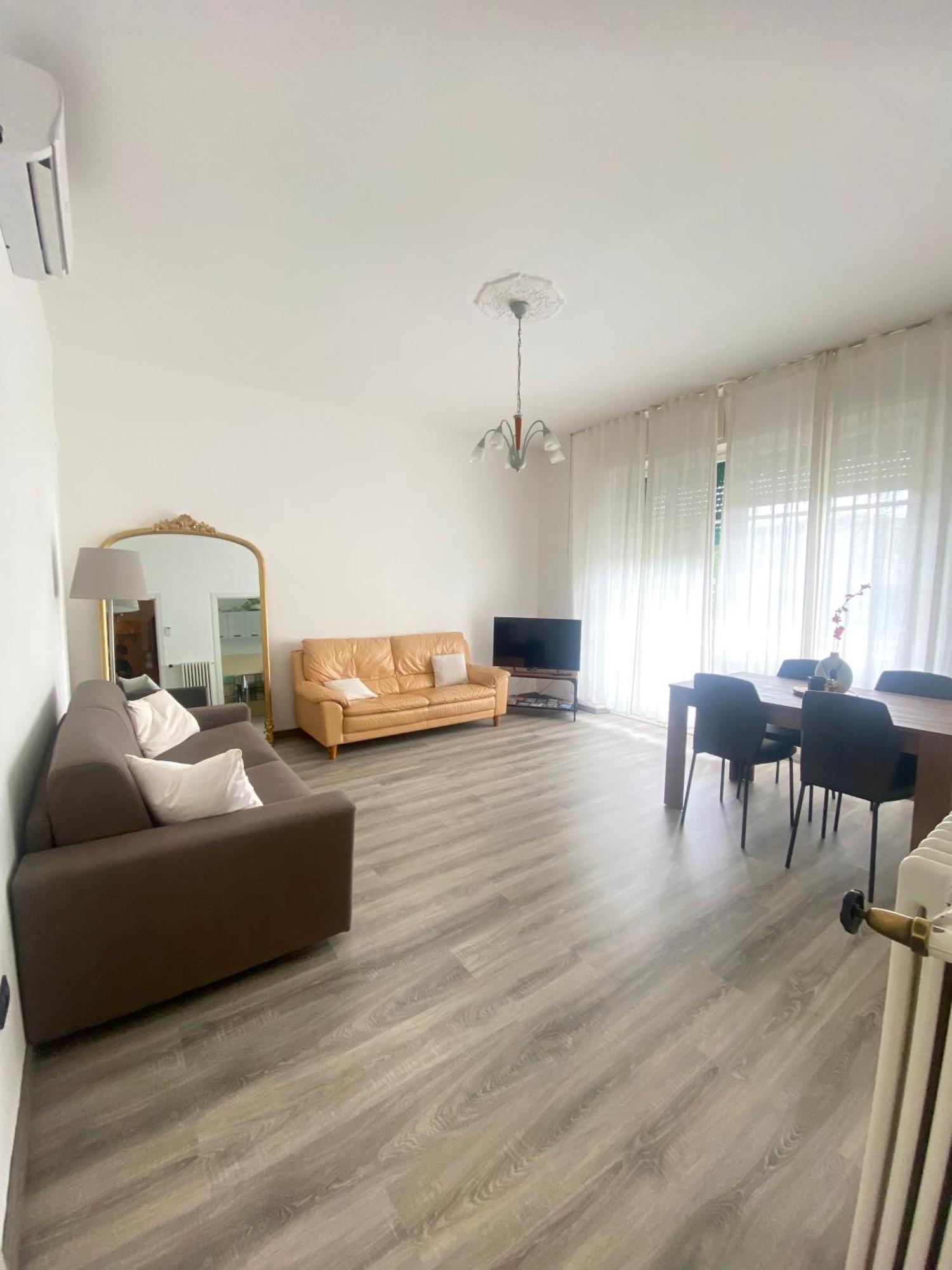 Casa Sara Como Lake Parcheggio Interno Privato Cernobbio Kültér fotó