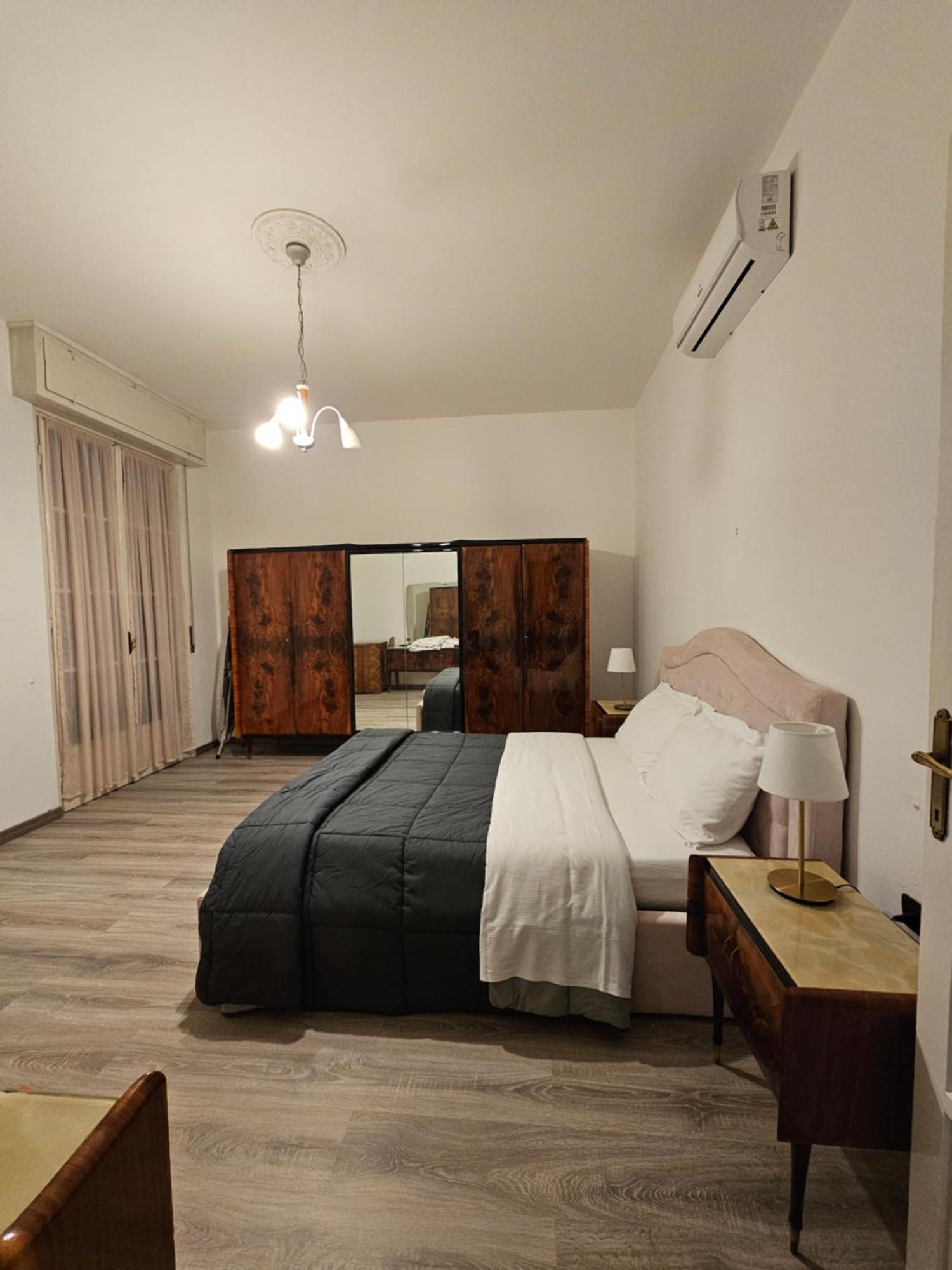 Casa Sara Como Lake Parcheggio Interno Privato Cernobbio Kültér fotó