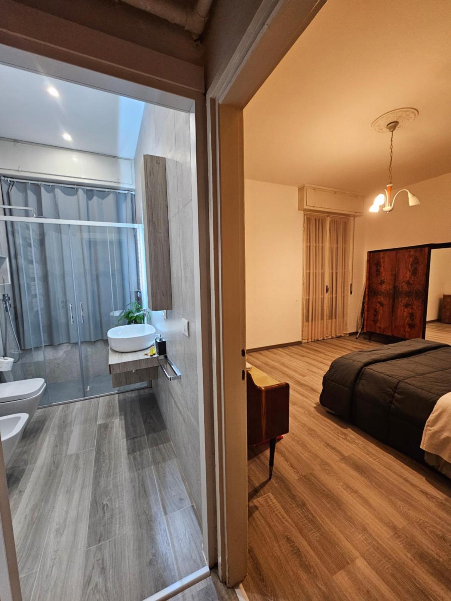 Casa Sara Como Lake Parcheggio Interno Privato Cernobbio Kültér fotó