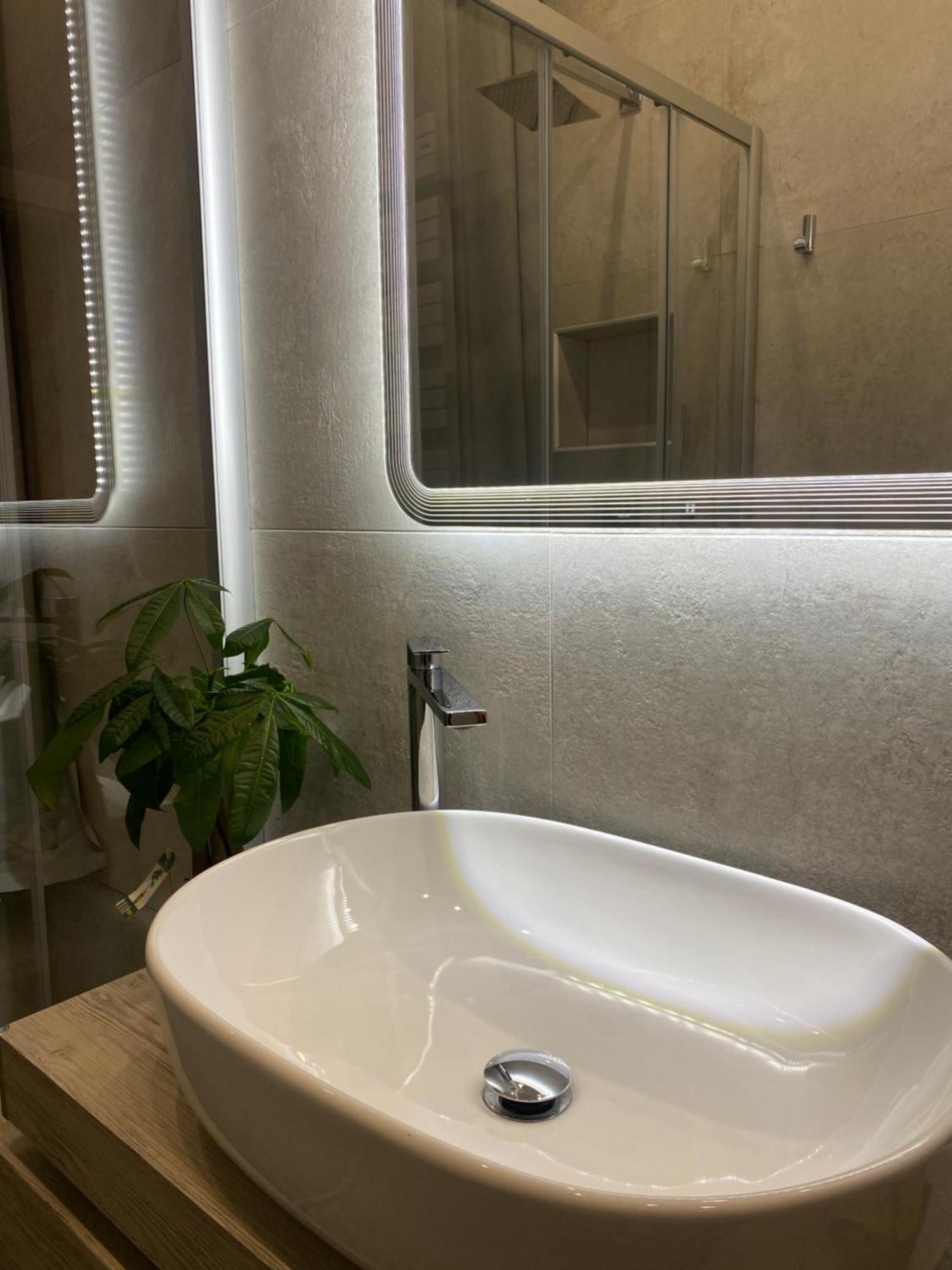 Casa Sara Como Lake Parcheggio Interno Privato Cernobbio Kültér fotó